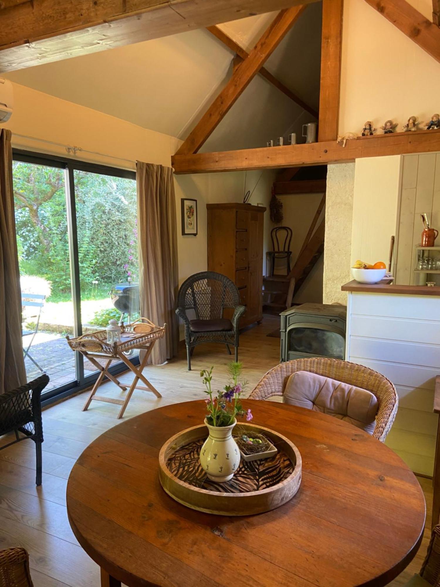Le Jardin Sauvage Bed and Breakfast Maintenay Eksteriør billede