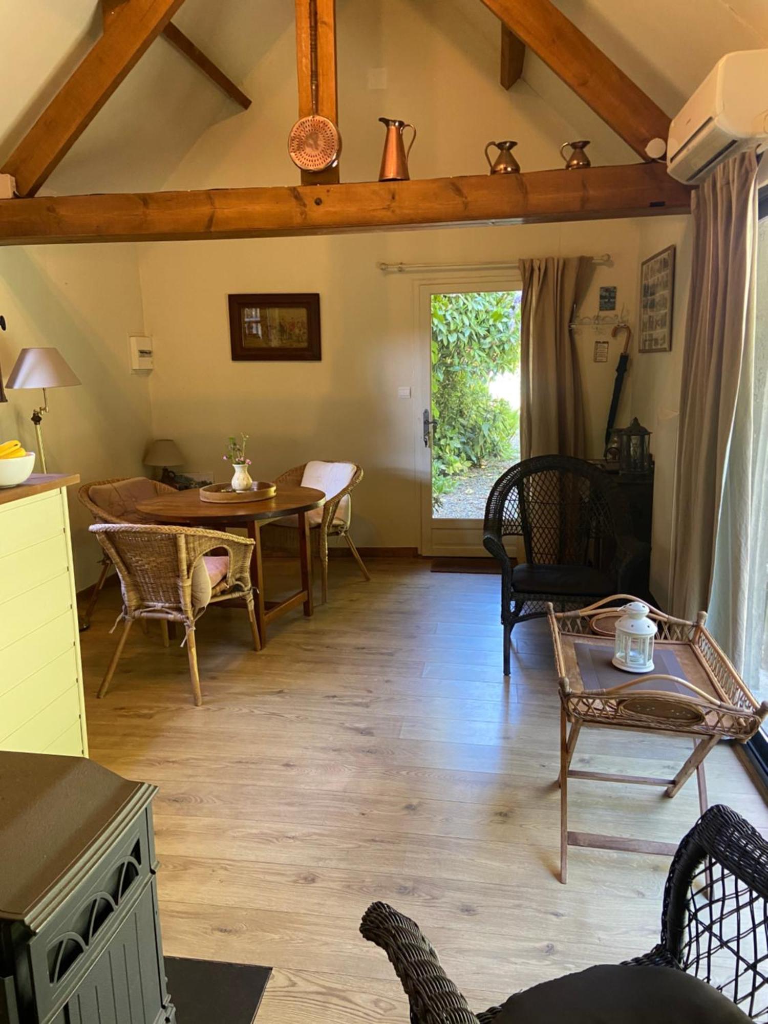 Le Jardin Sauvage Bed and Breakfast Maintenay Eksteriør billede